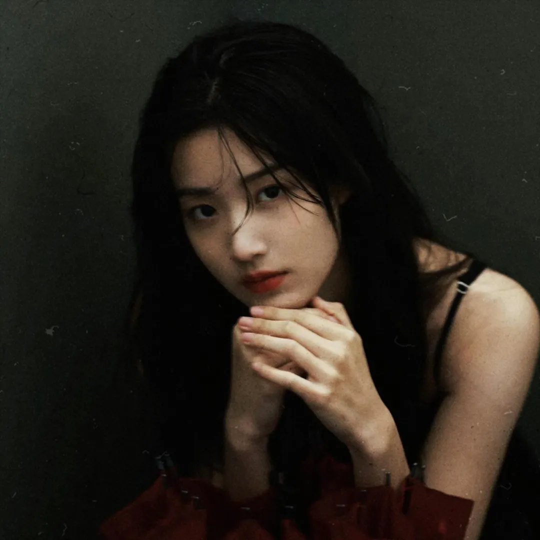 我们在黑夜中相拥 在线观看